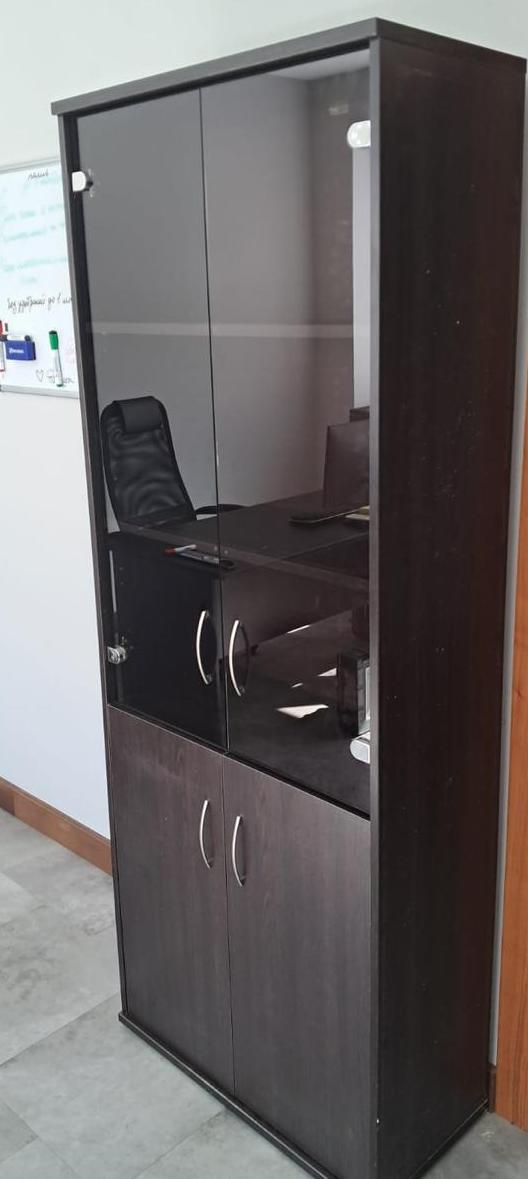 Шкаф для документов со стеклом