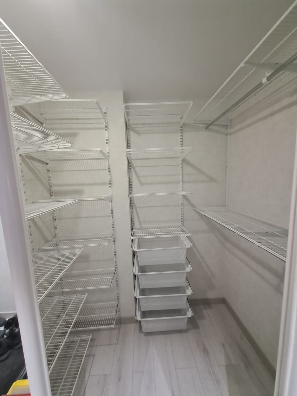 Гардеробная 15