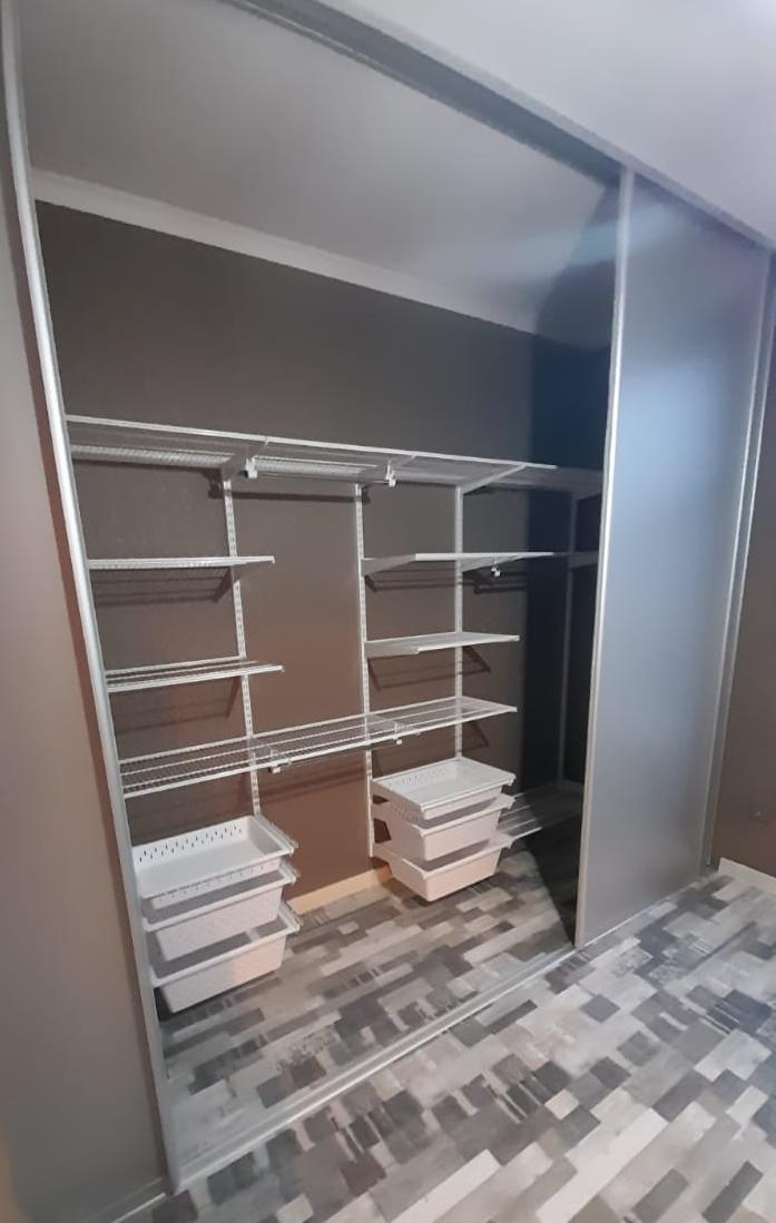 Гардеробная 12